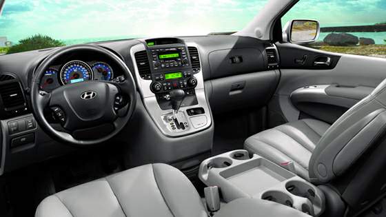 The hyundai entourage accessory

